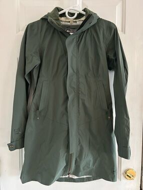 REI Women’s Olive Green Waterproof Hooded Raincoat